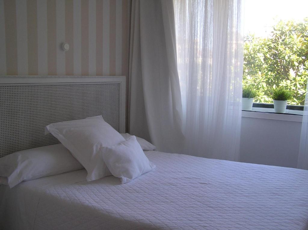 Hotel Central By Myhousespain Gijón Oda fotoğraf
